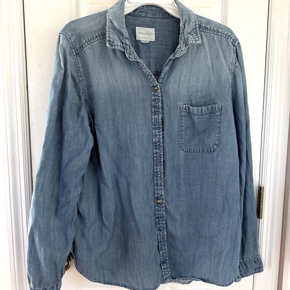 American Eagle denim shirt